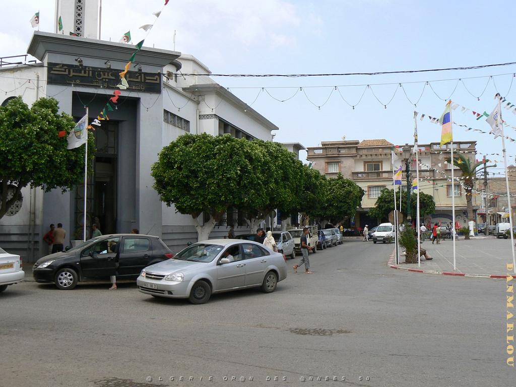 AIN EL TURK (100) LA PLACE.jpg